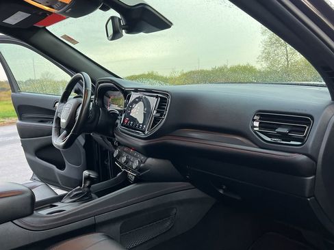 Used 2024 Dodge Durango GT image 30