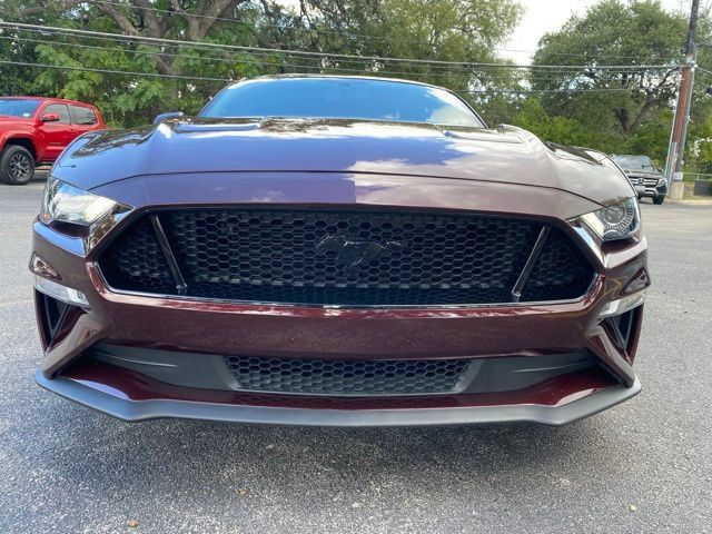 Used 2018 Ford Mustang GT Premium w/ Black Accent Package RWD image 8