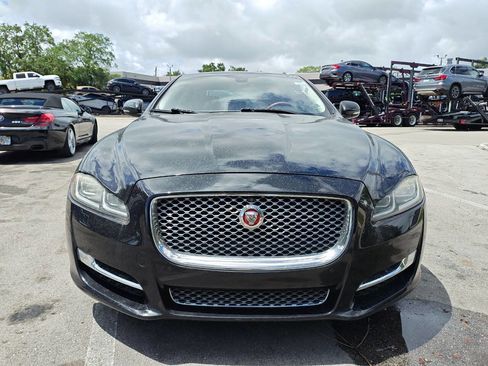 Used 2016 Jaguar XJ L Portfolio RWD image 15