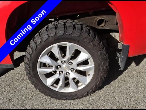 Used 2021 Chevrolet Silverado 1500 Custom w/ LPO, Dark Essentials Package image 22