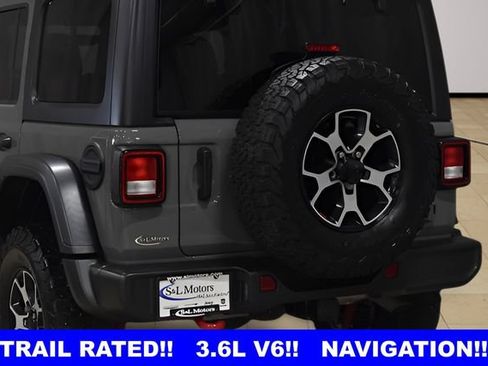 Used 2023 Jeep Wrangler Unlimited Rubicon w/ Cold Weather Group AWD/4WD image 33