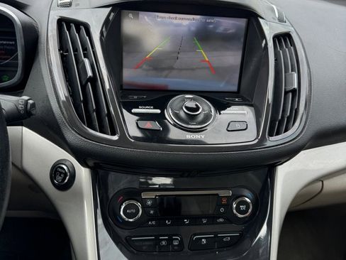 Used 2013 Ford C-MAX Energi SEL image 33