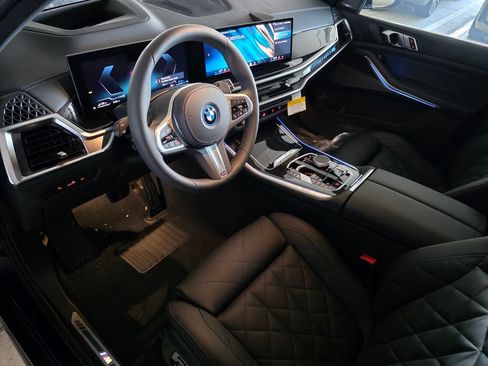 New 2026 BMW X5 xDrive50e w/ M Sport Package AWD/4WD image 8