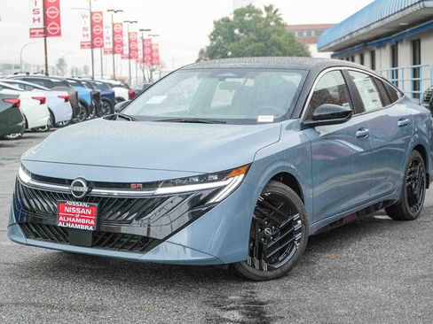 New 2026 Nissan Sentra SR w/ Floor Mat Package image 2