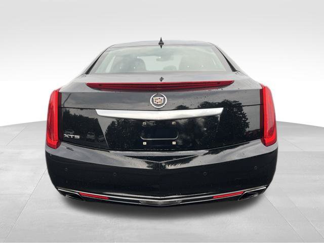 Used 2014 Cadillac XTS Luxury w/ Driver Awareness Package FWD image 4