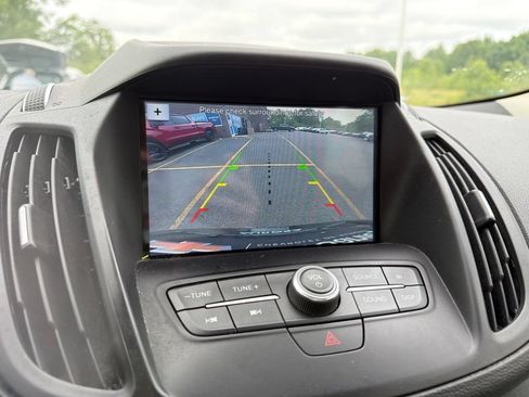 Used 2018 Ford Escape SE w/ SE Sync 3 Package AWD/4WD image 10