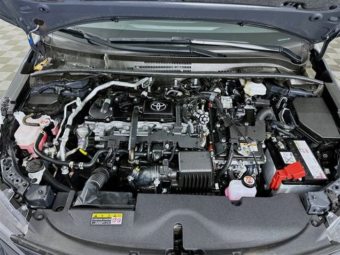 Certified 2025 Toyota Corolla XLE image 30