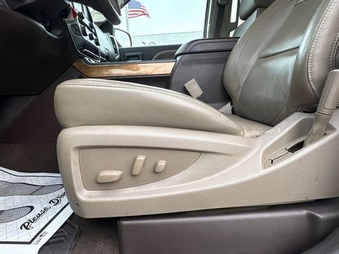 Used 2017 Chevrolet Silverado 1500 LTZ w/ Texas Edition image 18