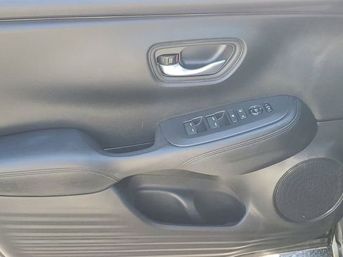 Used 2024 Honda HR-V LX image 13