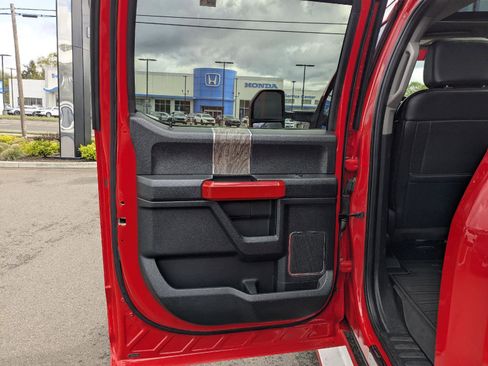 Used 2019 Ford F250 Lariat w/ Lariat Ultimate Package AWD/4WD image 12