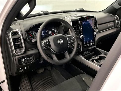 Used 2025 RAM 1500 Big Horn AWD/4WD image 16