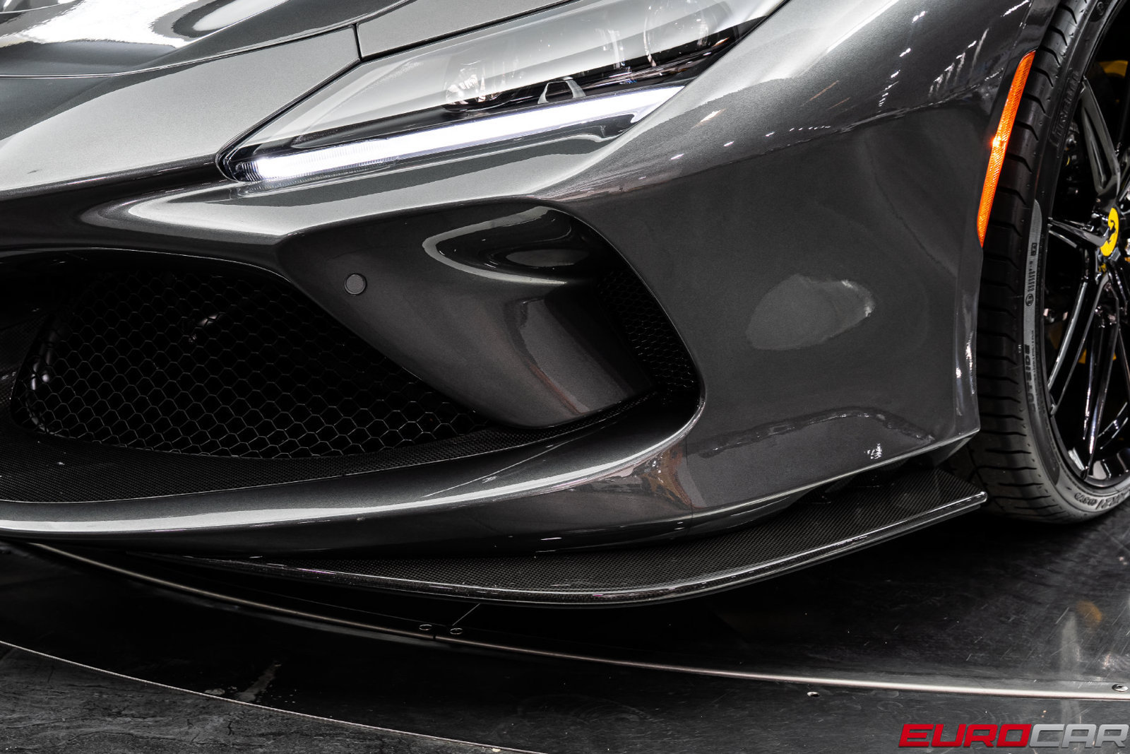 Used 2020 Ferrari F8 Tributo RWD image 16