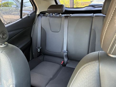 Used 2025 Buick Encore GX Preferred image 38