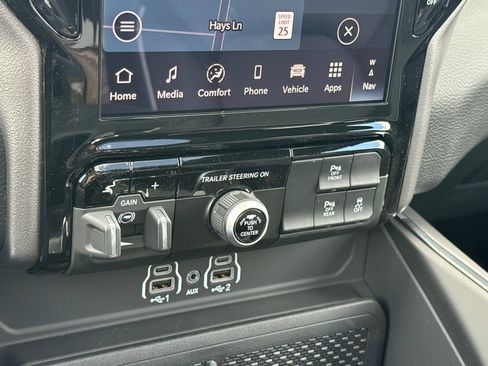 New 2026 RAM 1500 Laramie AWD/4WD image 19