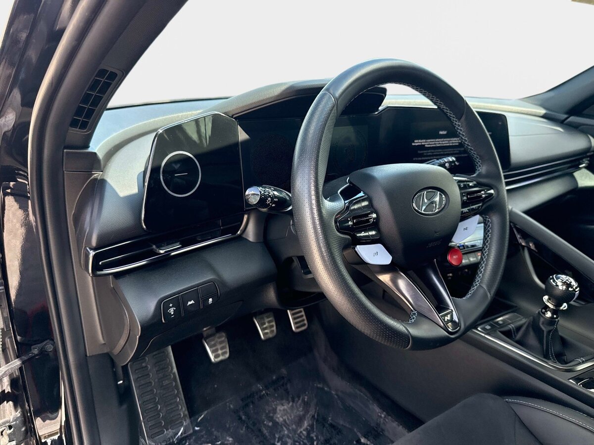 Used 2023 Hyundai Elantra N FWD image 16