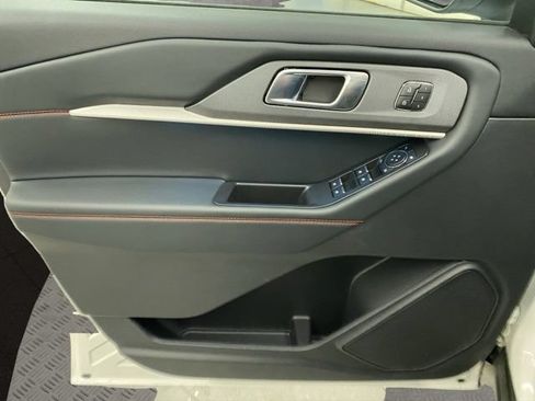 Used 2025 Ford Explorer ST-Line w/ Premium Package AWD/4WD image 21