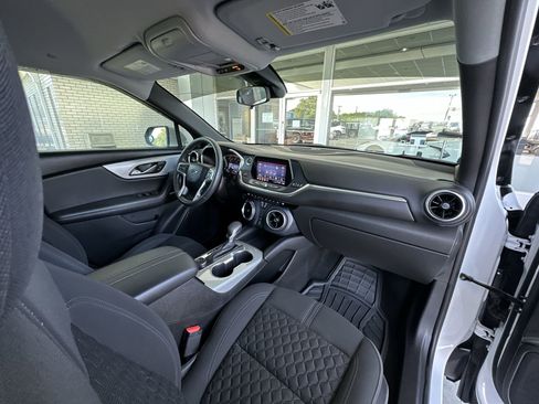 Used 2021 Chevrolet Blazer LT FWD image 27