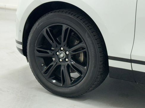 Used 2020 Land Rover Range Rover Velar S image 11