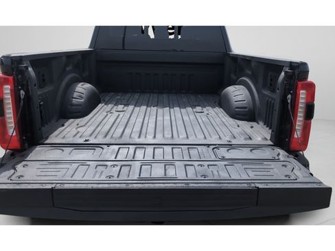 Used 2024 Ford F250 Lariat w/ Sport Appearance Package AWD/4WD image 15