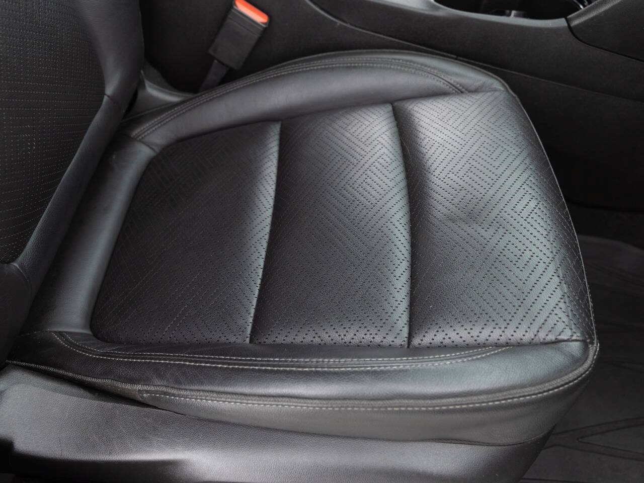 Used 2020 Buick Encore GX Essence FWD image 25