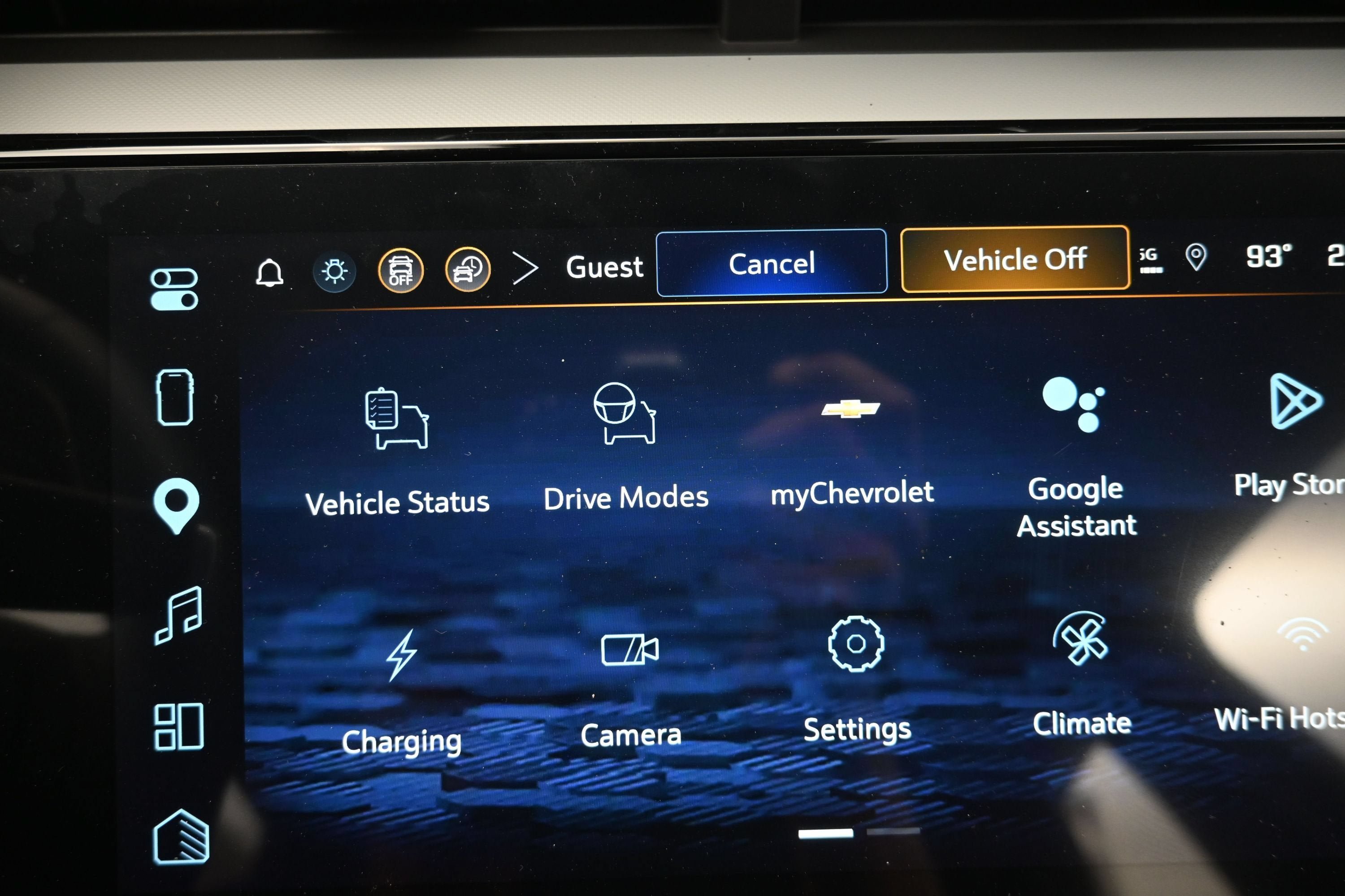 New 2027 Chevrolet Bolt LT FWD image 19