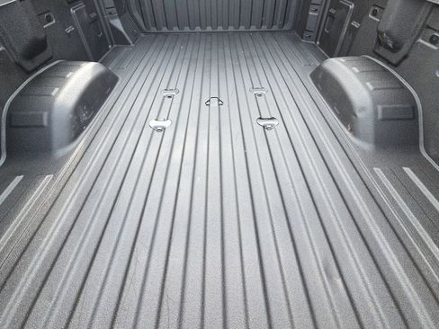 Used 2025 Chevrolet Silverado 2500 Custom w/ Custom Value Package image 13