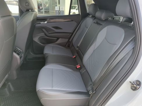 New 2026 Volkswagen Tiguan SE R-Line image 30