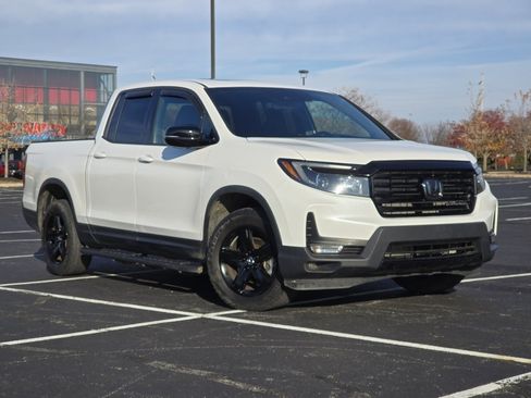 Certified 2023 Honda Ridgeline Black Edition image 2