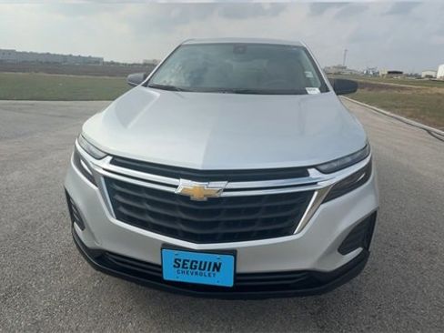 Certified 2022 Chevrolet Equinox LS image 3