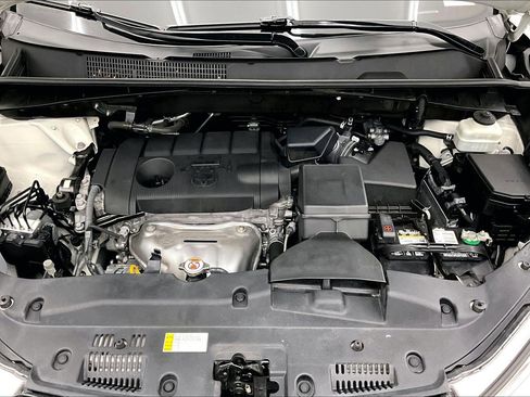 Used 2019 Toyota Highlander LE image 9