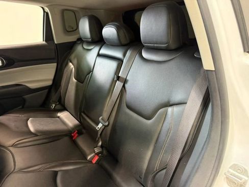 Used 2022 Jeep Compass Limited AWD/4WD image 23