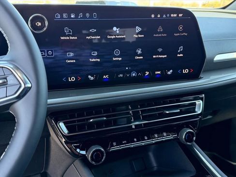New 2026 Chevrolet Traverse LT w/ Sun and Wheel Package AWD/4WD image 11