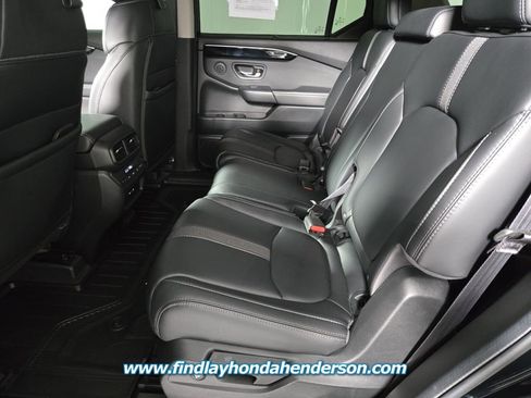 Certified 2025 Honda Pilot Touring image 16