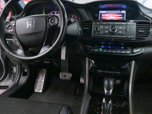 Used 2016 Honda Accord Sport image 21