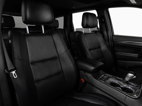 Used 2021 Jeep Grand Cherokee Limited image 28