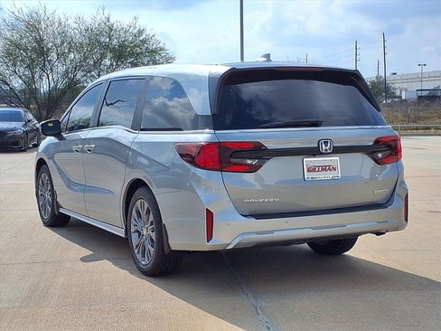 New 2026 Honda Odyssey Touring image 2