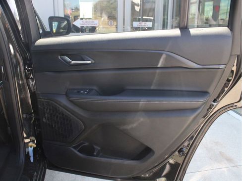 New 2025 Jeep Grand Cherokee L Laredo image 30