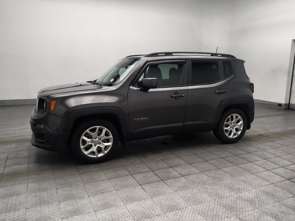 Used 2018 Jeep Renegade Latitude w/ Popular Equipment Group FWD image 2