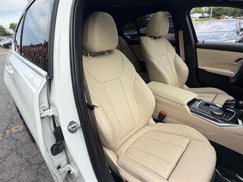 Used 2021 BMW 330i Sedan w/ Premium Package RWD image 16