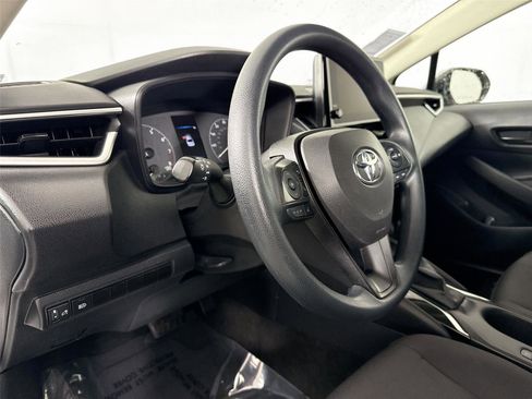 Certified 2024 Toyota Corolla LE FWD image 4
