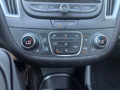Used 2024 Chevrolet Malibu LT FWD image 10