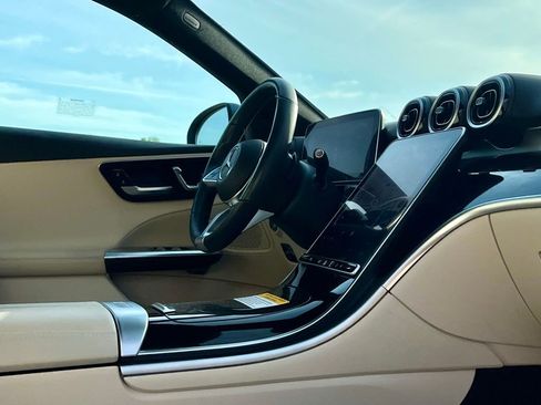 Certified 2023 Mercedes-Benz C 300 4MATIC Sedan image 16