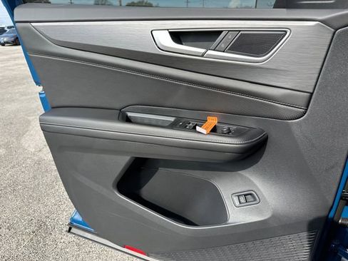 New 2026 Volkswagen Atlas Cross Sport SE image 16