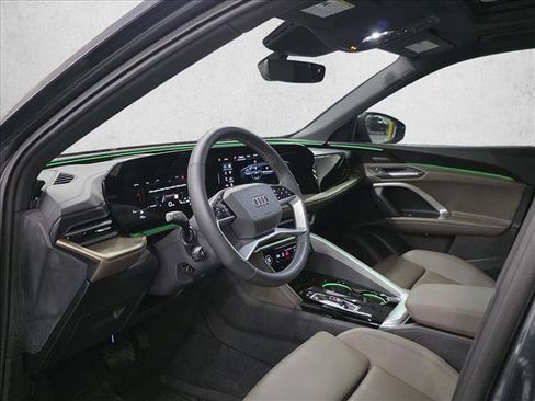 Certified 2025 Audi Q5 Premium Plus image 14