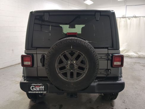 Certified 2025 Jeep Wrangler Unlimited Sport AWD/4WD image 7