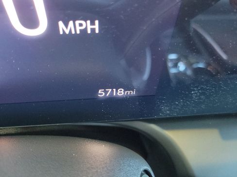 Used 2025 Buick Encore GX Avenir w/ Avenir Technology Package image 20