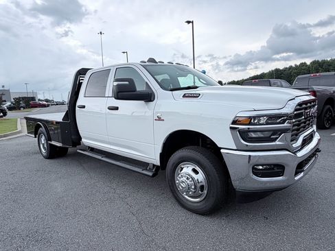 New 2026 RAM 3500 Tradesman w/ Chrome Appearance Group A AWD/4WD image 2