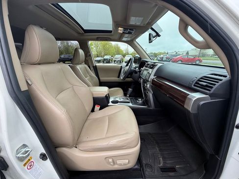 Used 2018 Toyota 4Runner Limited AWD/4WD image 26