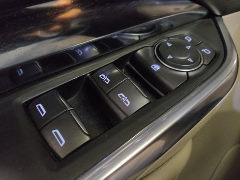 Used 2020 Cadillac XT4 Luxury FWD image 27