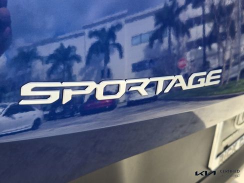 Certified 2025 Kia Sportage EX image 16